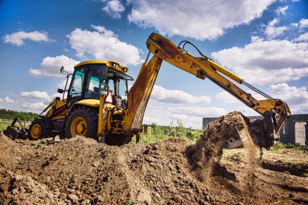 Cost of Backhoe Service in Dunnellon